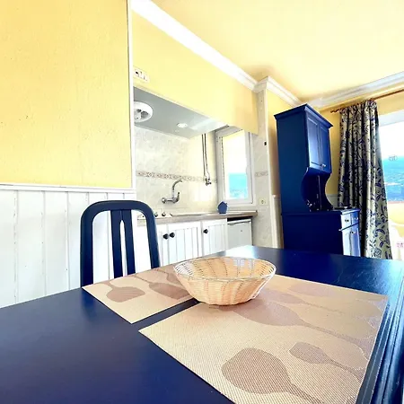 Appartement At Few Metres From The Beach, With Heated Pool And Beautiful View
