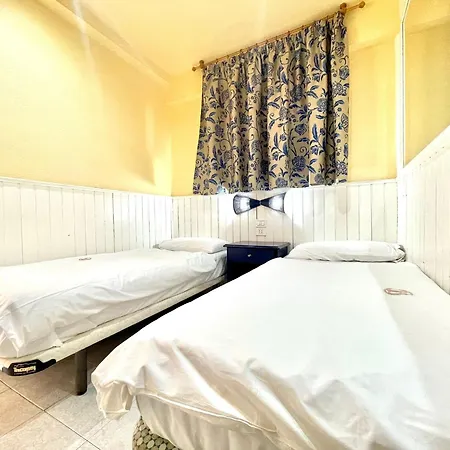 At Few Metres From The Beach, With Heated Pool And Beautiful View *