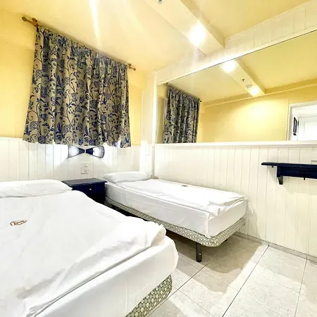 At Few Metres From The Beach, With Heated Pool And Beautiful View Appartement